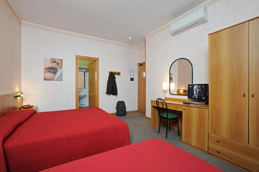 Tuscia Hotel Viterbo Zimmer foto
